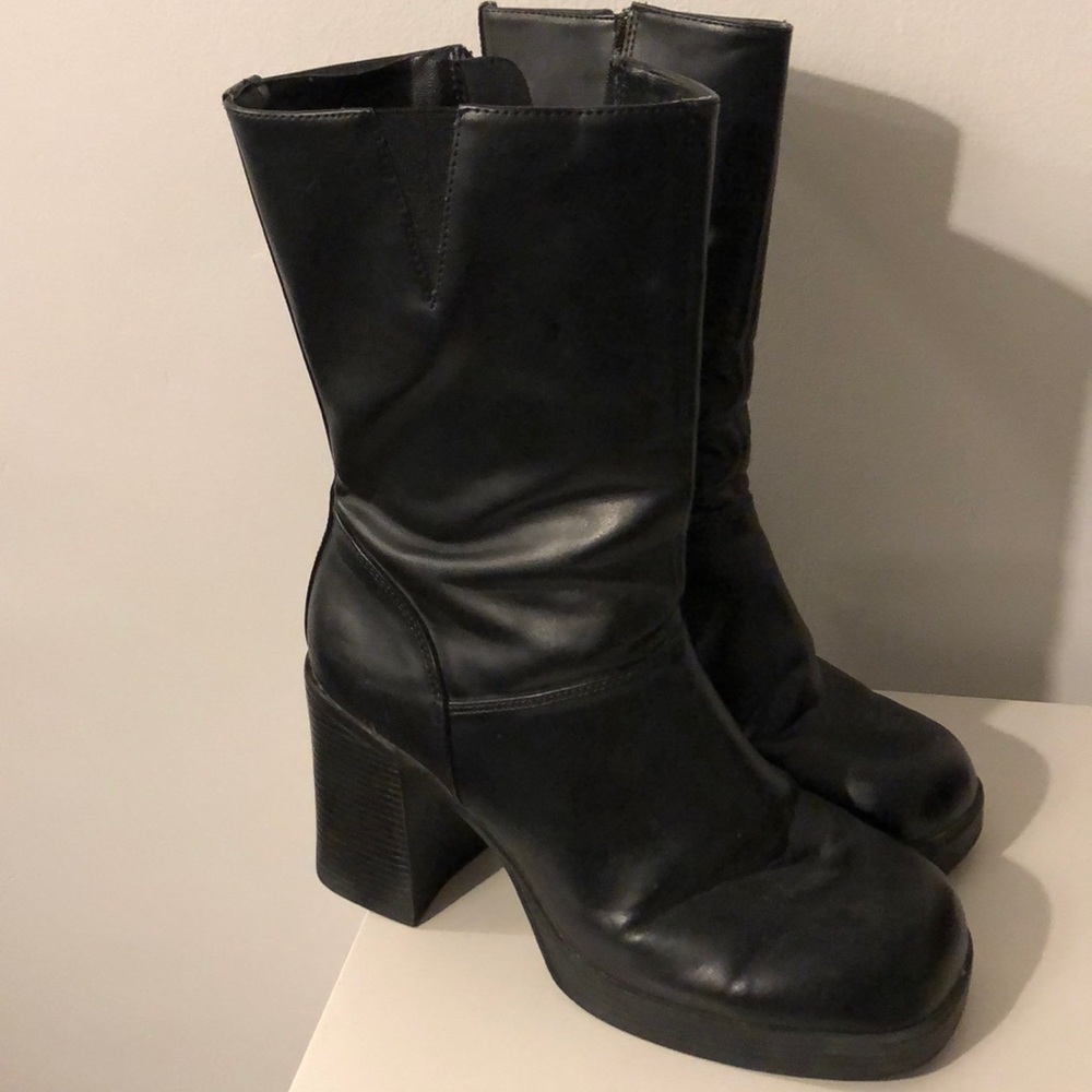 black platform boot